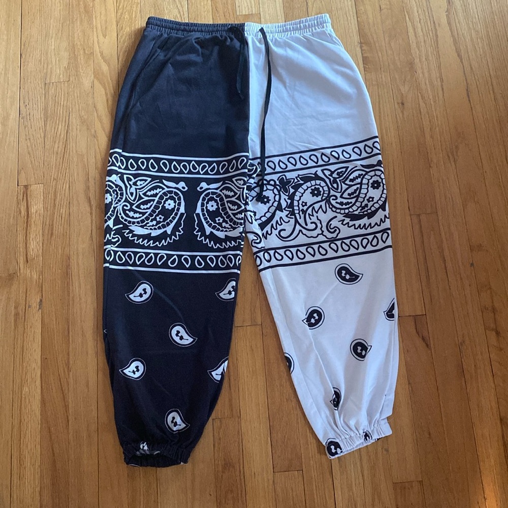 Zaful Artistic Black & White Sweatpant Joggers